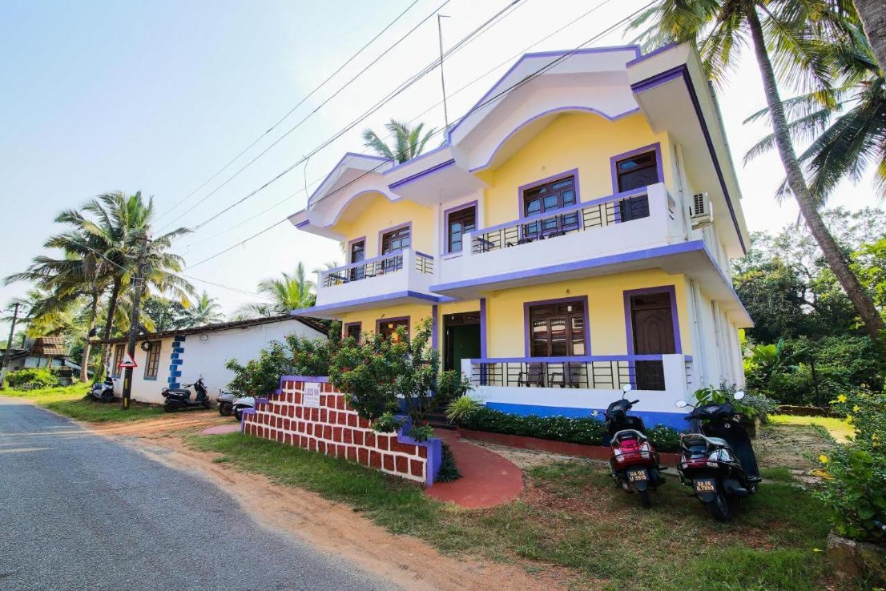 Lobo'S Guesthouse Cavelossim Exterior foto
